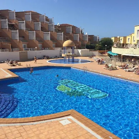 아파트 Summer Sun With Wifi And Pool In The Complex *